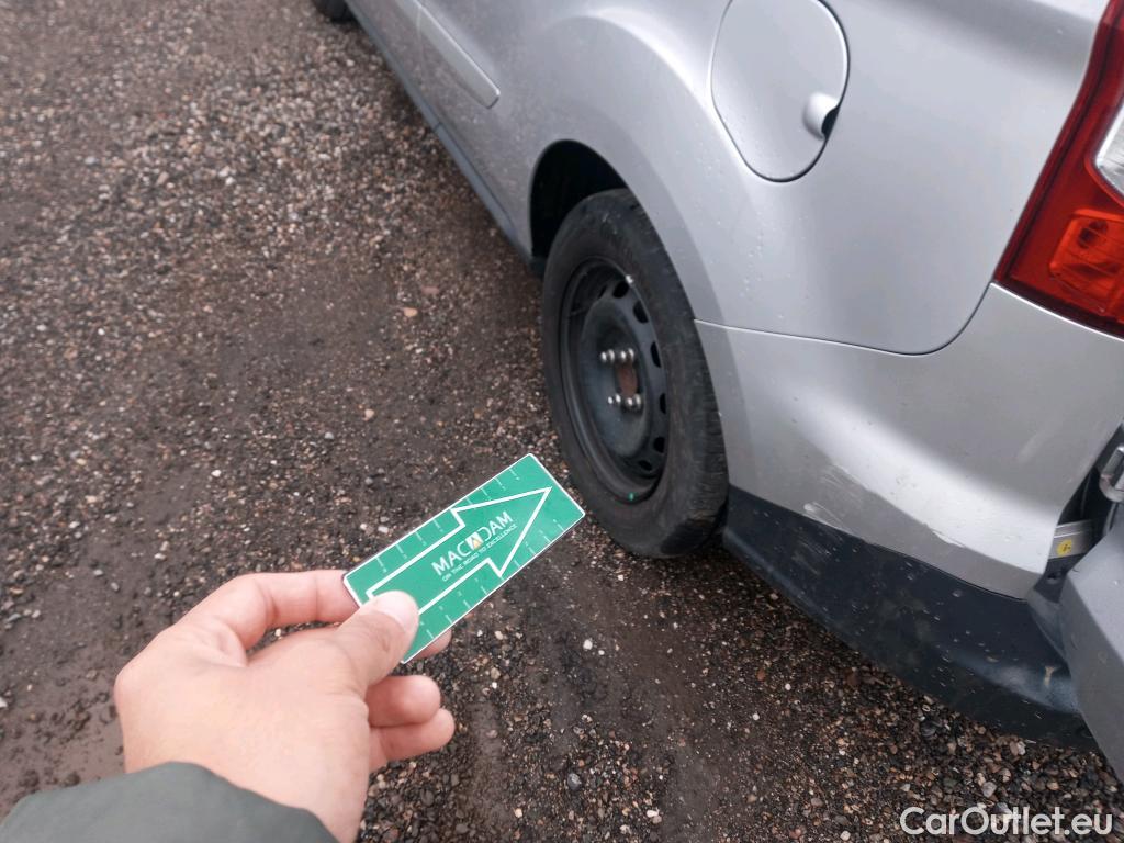  Ford  Transit FORD  Courier/2014/4P/furgón der.turis Van 1.5 TDCi 71kW Limited #47