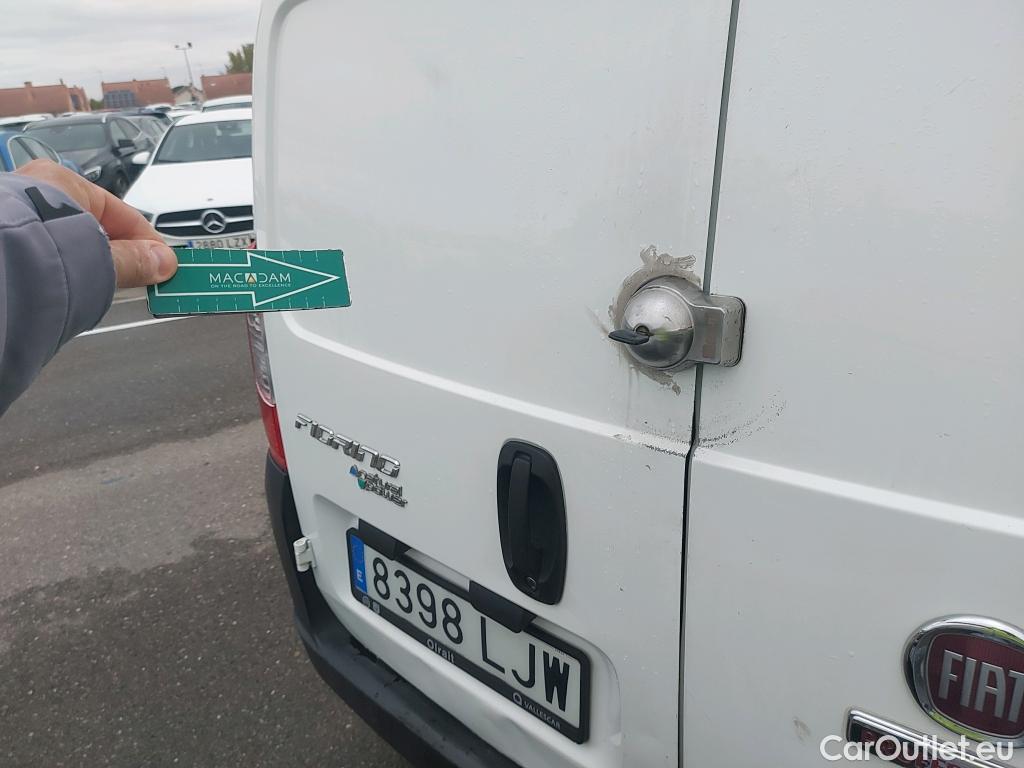 Fiat  Fiorino FIAT  / 2016 / 3P / furgón derivado de turismo Cargo Base 1.4 Natural Power 51kW (70CV) #7