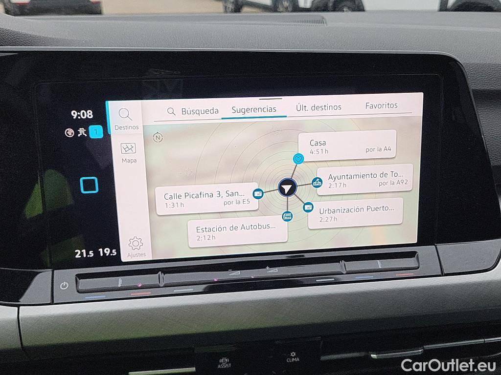 Volkswagen  Golf  VOLKSWAGEN / 2020 / 5P / familiar Life 2.0 TDI 85kW (115CV) Variant #12