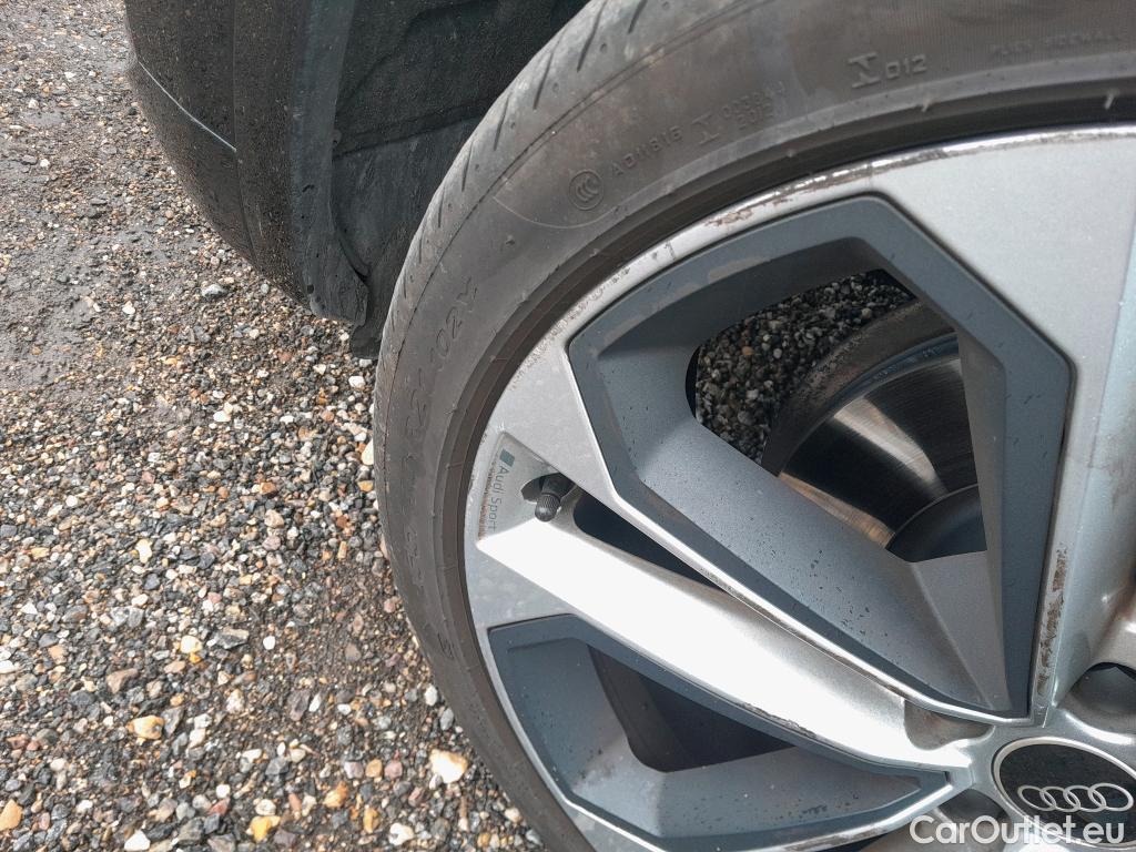 Audi  Q5 AUDI  SPORTBACK / 2020 / 5P / todoterreno Black line 40 TDI 150kW quattro-ultra #3