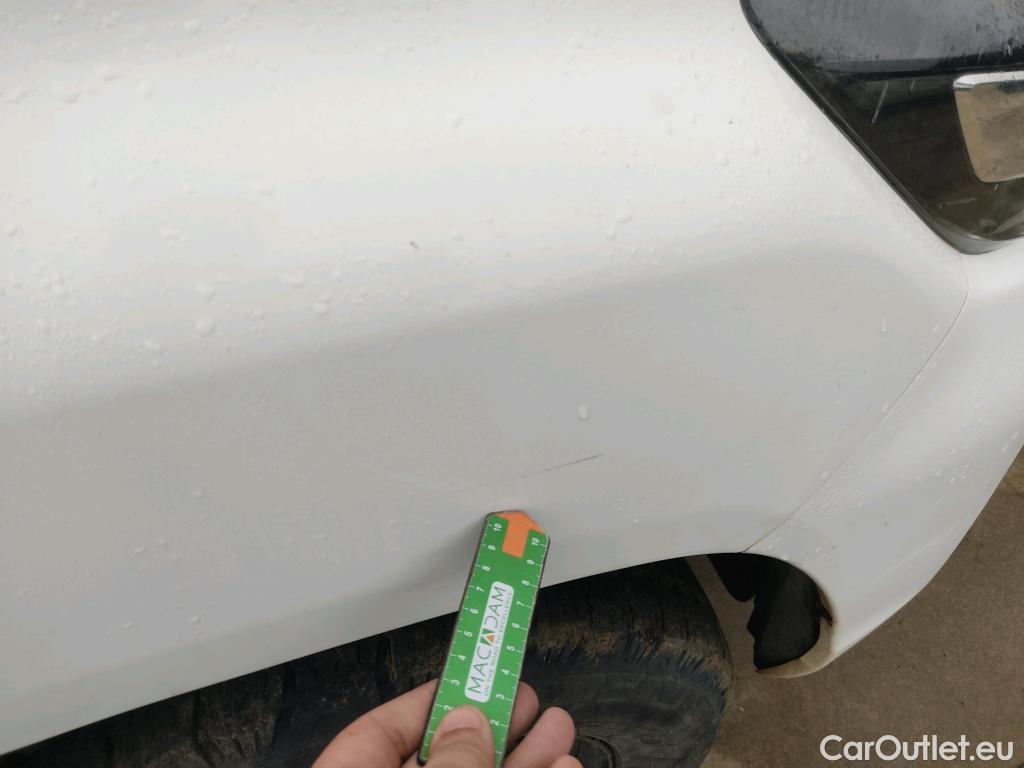  Toyota  Hilux TOYOTA  / 2020 / 4P / pickup 2.4 D-4D Cabina Doble GX #30