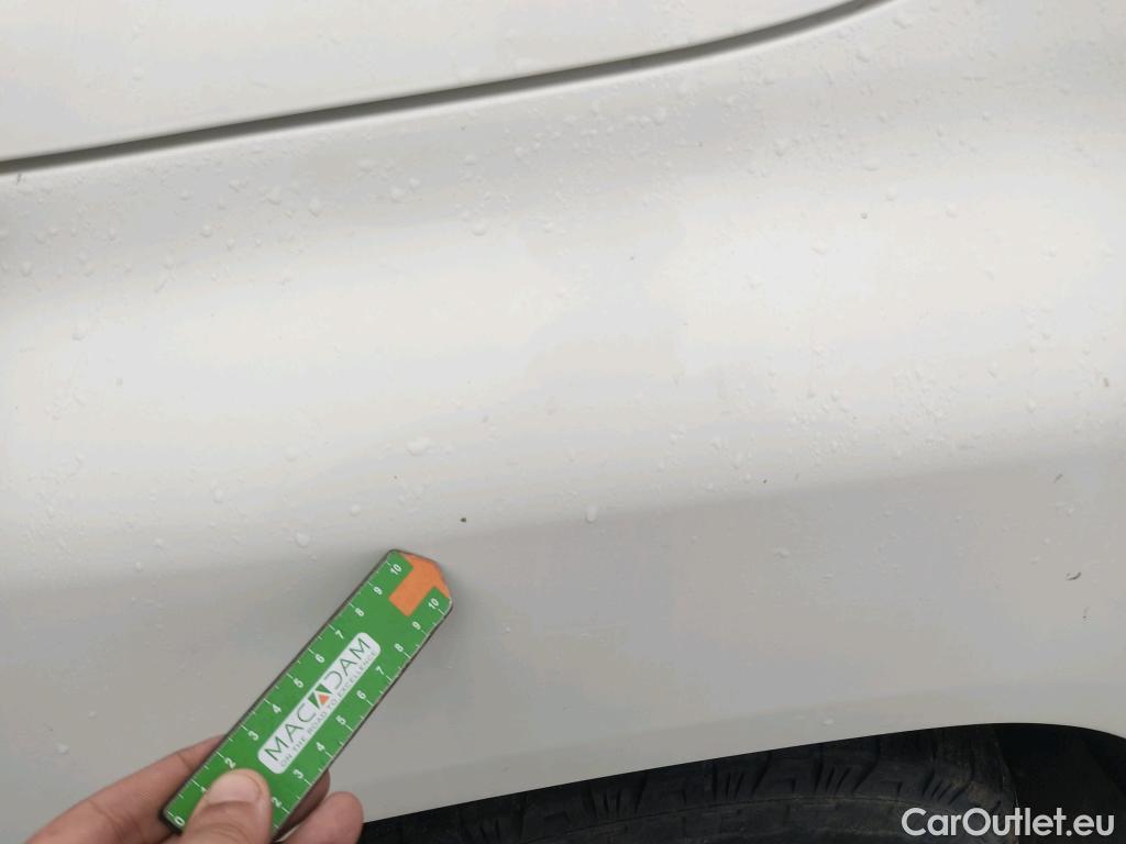  Toyota  Hilux TOYOTA  / 2020 / 4P / pickup 2.4 D-4D Cabina Doble GX #43