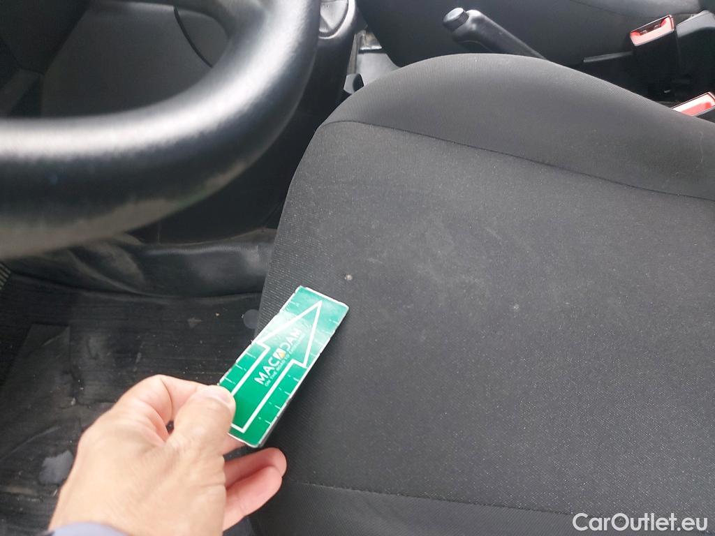 Fiat  Fiorino FIAT  / 2016 / 3P / furgón derivado de turismo Cargo Base 1.4 Natural Power 51kW (70CV) #29