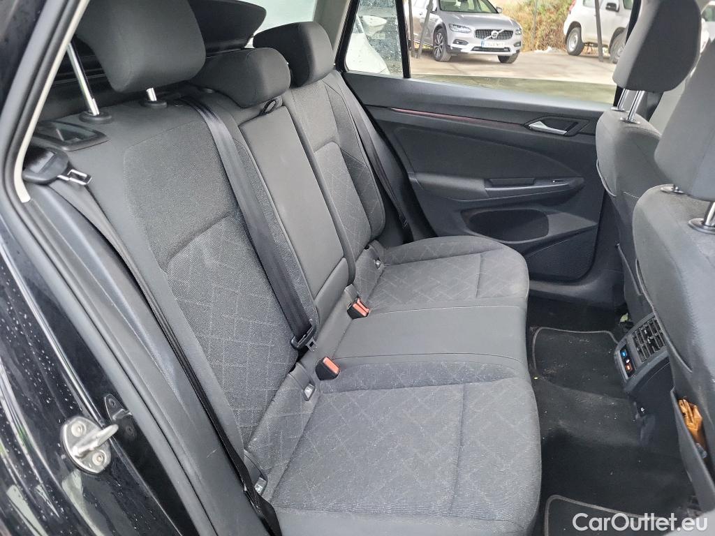 Volkswagen  Golf  VOLKSWAGEN / 2020 / 5P / familiar Life 2.0 TDI 85kW (115CV) Variant #7