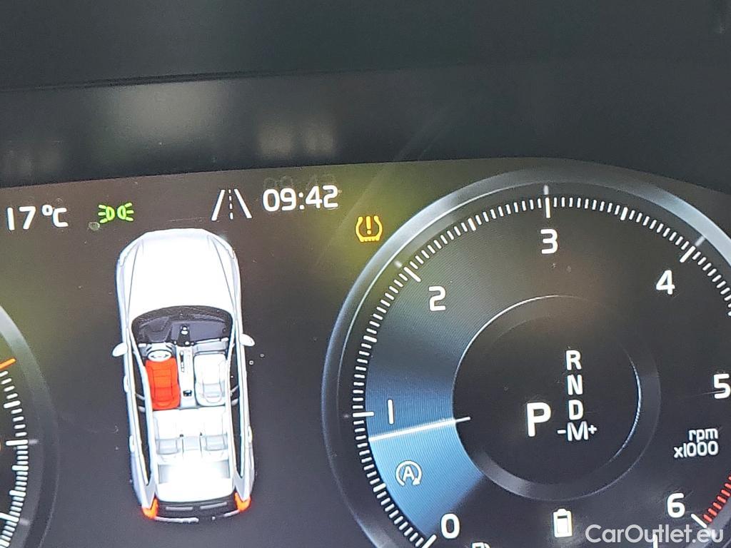 Volvo  XC60 VOLVO  / 2017 / 5P / todoterreno 2.0 B4 D Momentum Pro Auto #22