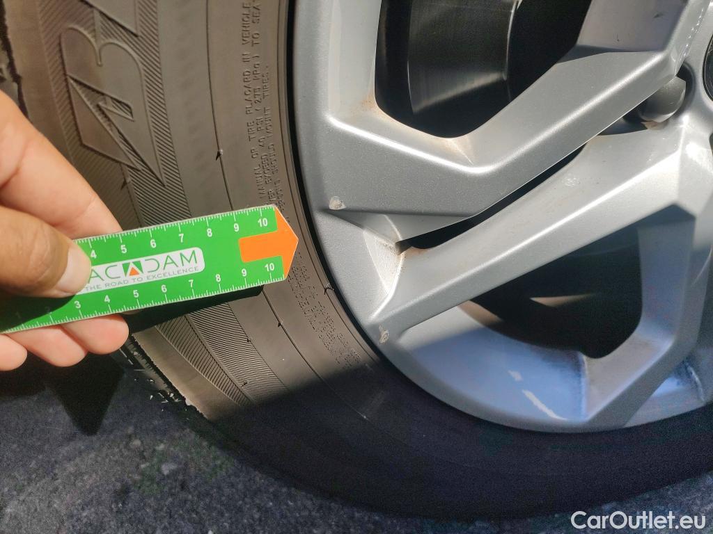  Audi  Q5 AUDI  / 2016 / 5P / todoterreno Design 35 TDI 120kW S tronic (AC) #14