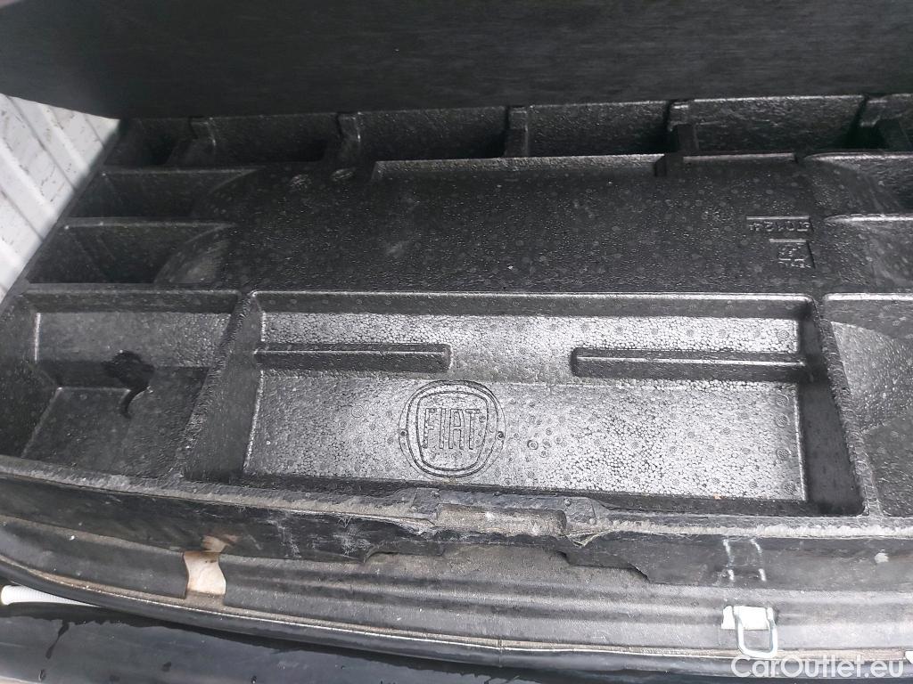 Fiat  Fiorino FIAT  / 2016 / 3P / furgón derivado de turismo Cargo Base 1.4 Natural Power 51kW (70CV) #30