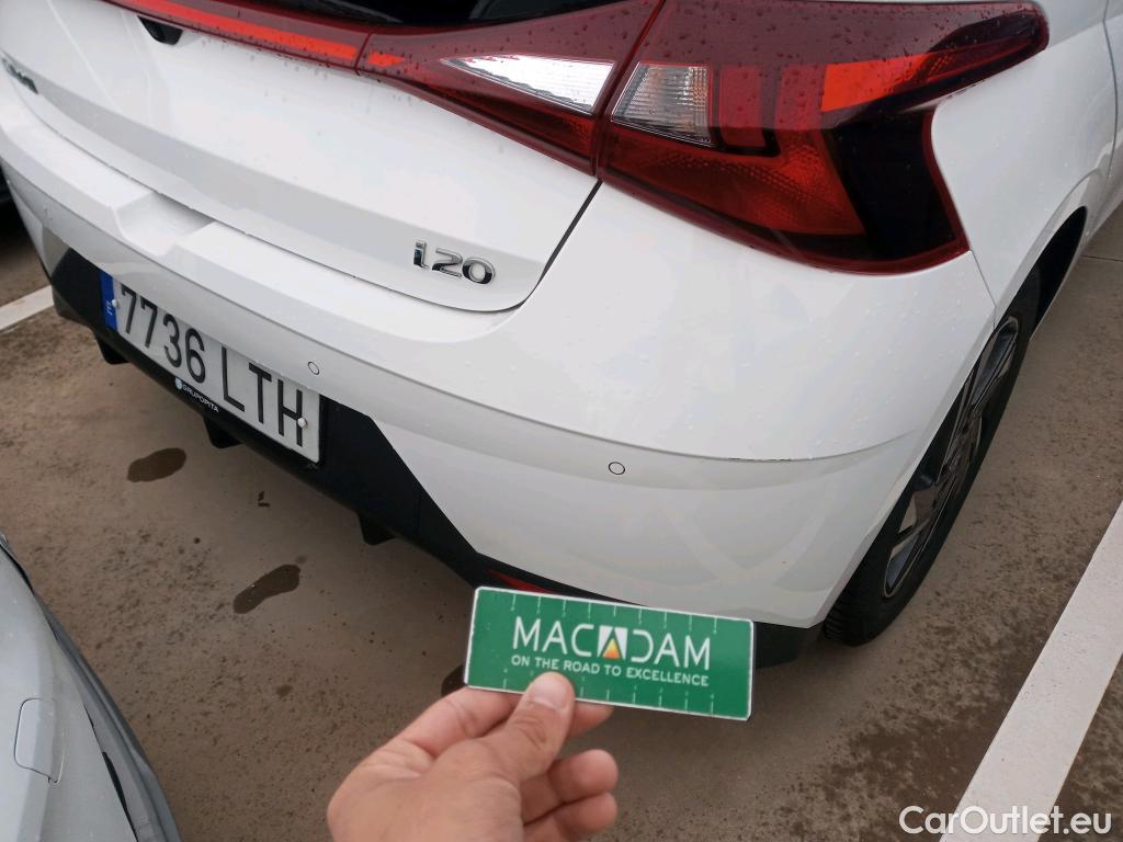  Hyundai  i20 HYUNDAI  / 2020 / 5P / berlina con portón 1.0 TGDI 74kW (100CV) SLX #13