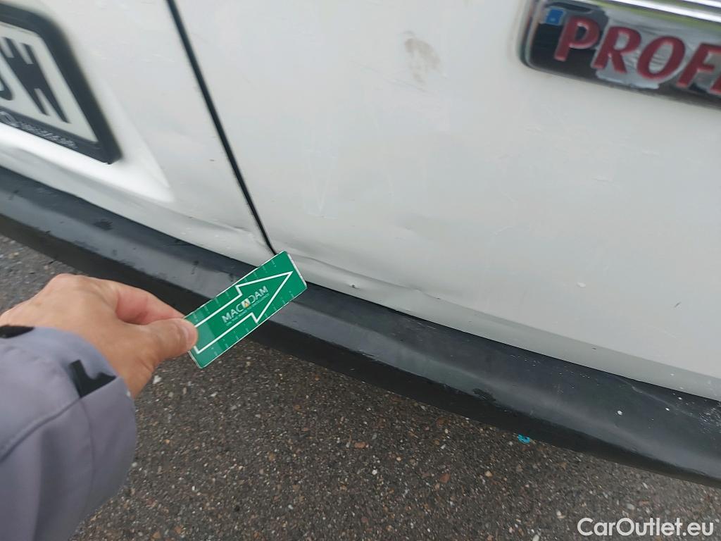 Fiat  Fiorino FIAT  / 2016 / 3P / furgón derivado de turismo Cargo Base 1.4 Natural Power 51kW (70CV) #13