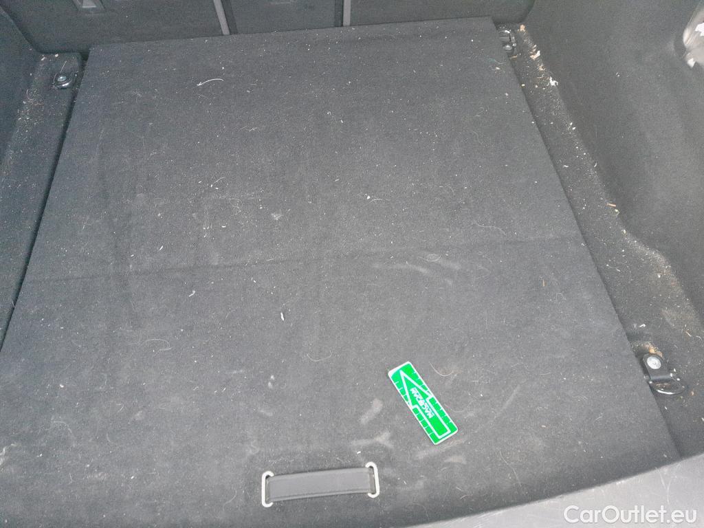  Land Rover  Range Rover LAND ROVER  Velar / 2017 / 5P / todoterreno 2.0 D180 132kW (180CV) S 4WD Auto #10