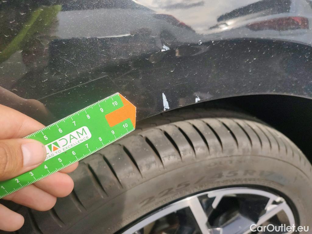  KIA  Cee'd KIA Ceed Tourer / 2021 / 5P / familiar Tourer 1.5 MHEV 118kW(160CV) GT Line DCT #14