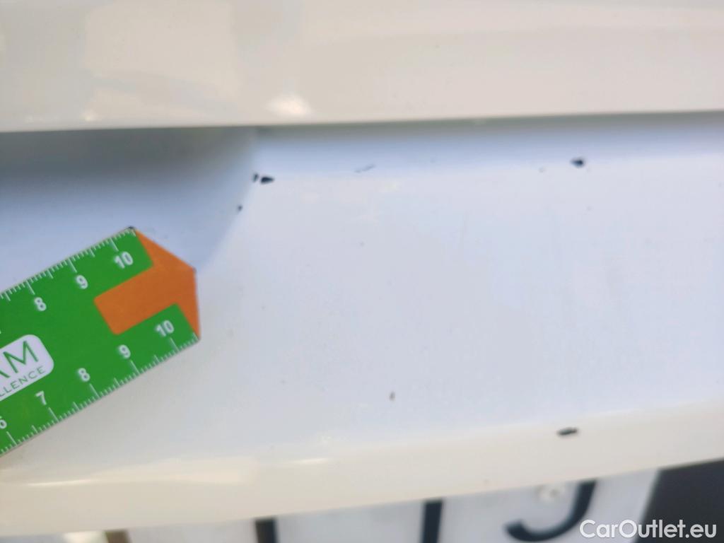  KIA  Niro KIA  / 2019 / 5P / crossover 1.6 GDi PHEV 104kW (141CV) Drive #26