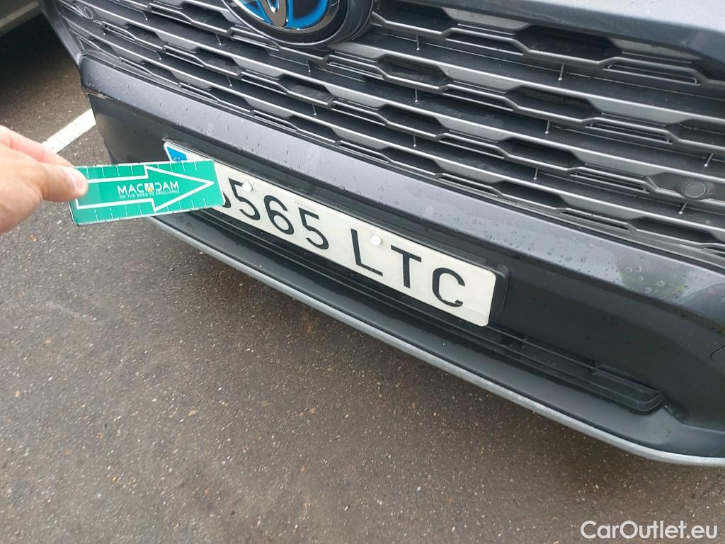 Toyota  RAV4 TOYOTA  / 2018 / 5P / todoterreno 2.5l 220H Advance 4WD #5