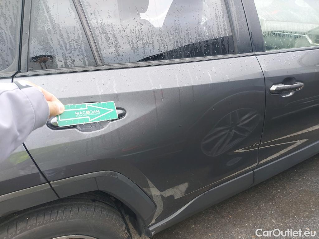 Toyota  RAV4 TOYOTA  / 2018 / 5P / todoterreno 2.5l 220H Advance 4WD #9