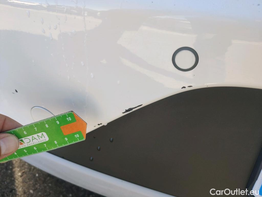  KIA  Niro KIA  / 2019 / 5P / crossover 1.6 GDi PHEV 104kW (141CV) Drive #25