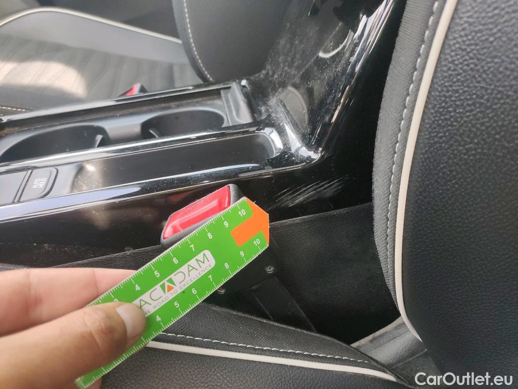  KIA  Cee'd KIA Ceed Tourer / 2021 / 5P / familiar Tourer 1.5 MHEV 118kW(160CV) GT Line DCT #26