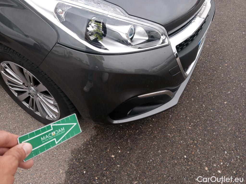  Peugeot  208 PEUGEOT  / 2015 / 5P / berlina con portón 5P Signature 1.2L PureTech 81KW (110CV) (AC) #34