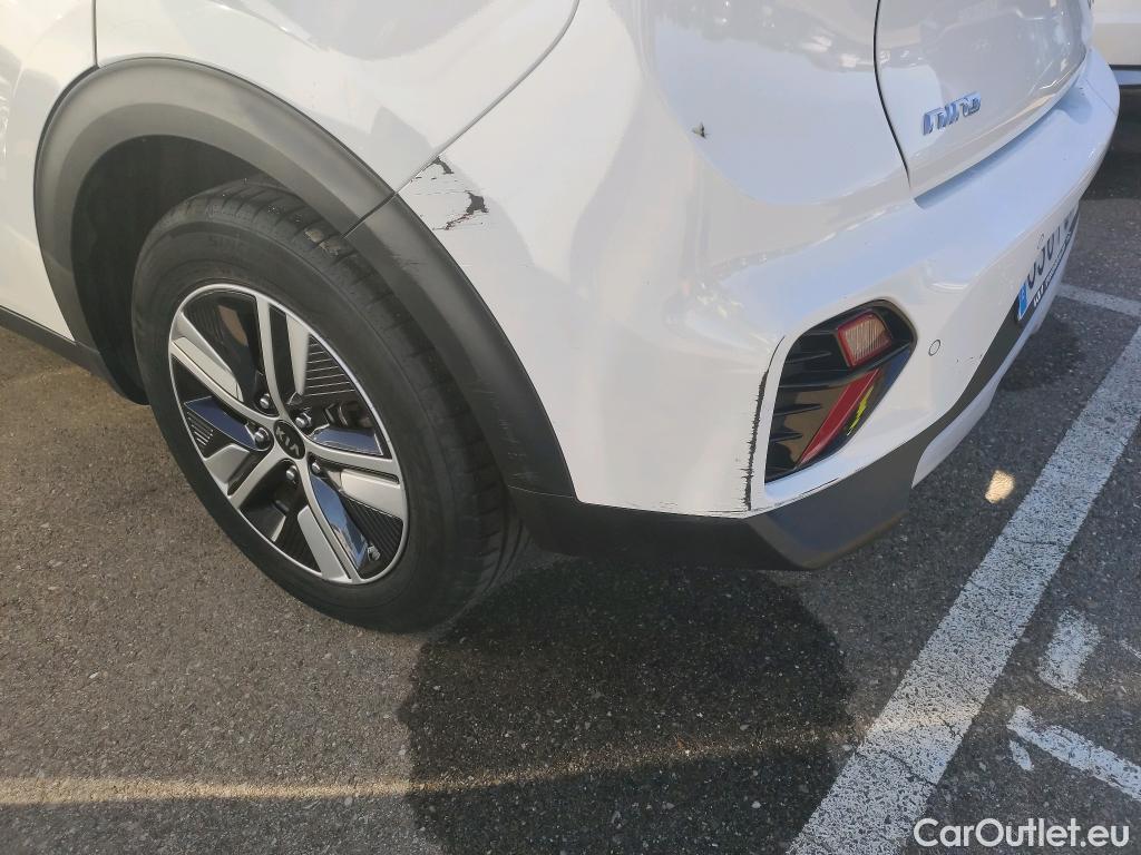  KIA  Niro KIA  / 2019 / 5P / crossover 1.6 GDi PHEV 104kW (141CV) Drive #28