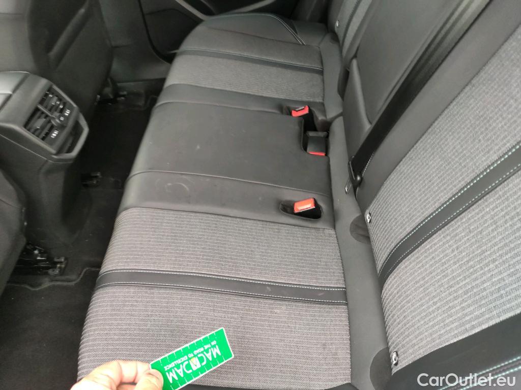 Peugeot  3008  Allure Pack 1.5 HDi 130CV AT8 E6d #17