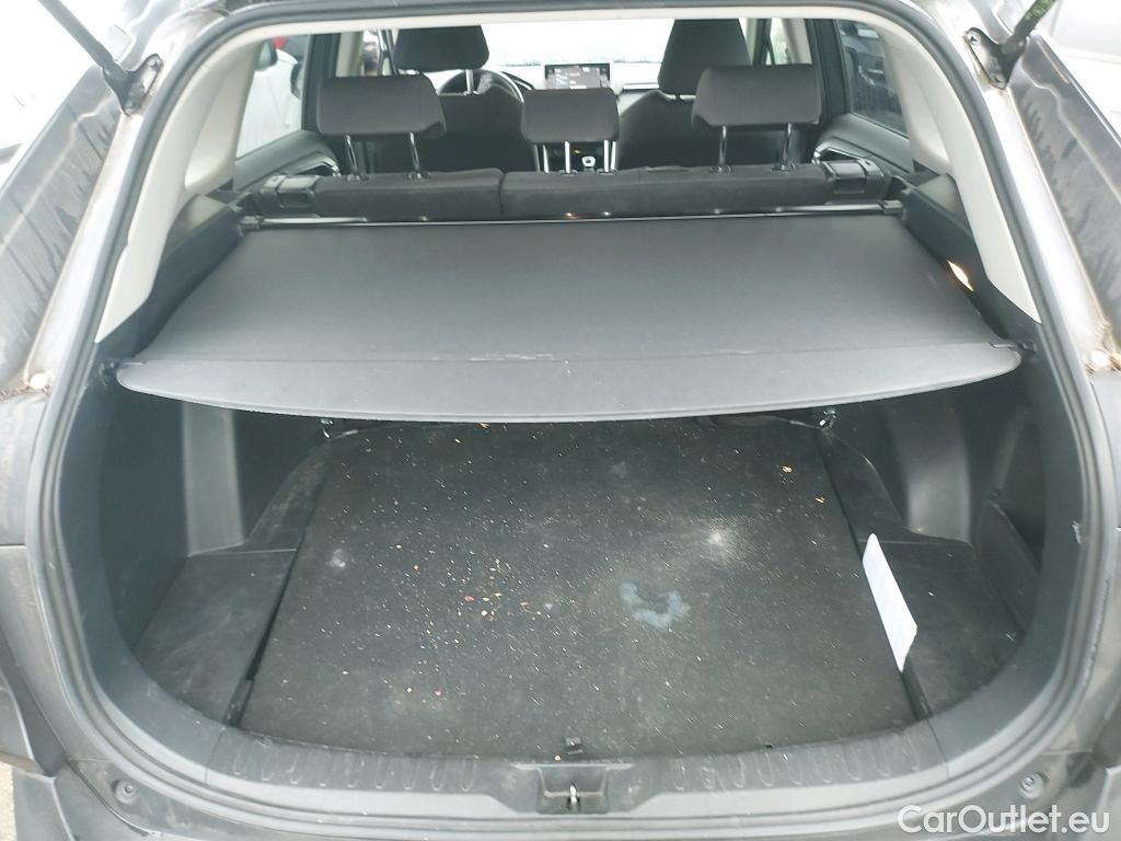 Toyota  RAV4 TOYOTA  / 2018 / 5P / todoterreno 2.5l 220H Advance 4WD #8