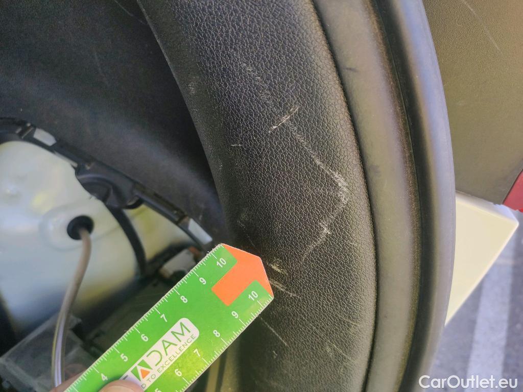  KIA  Niro KIA  / 2019 / 5P / crossover 1.6 GDi PHEV 104kW (141CV) Drive #21