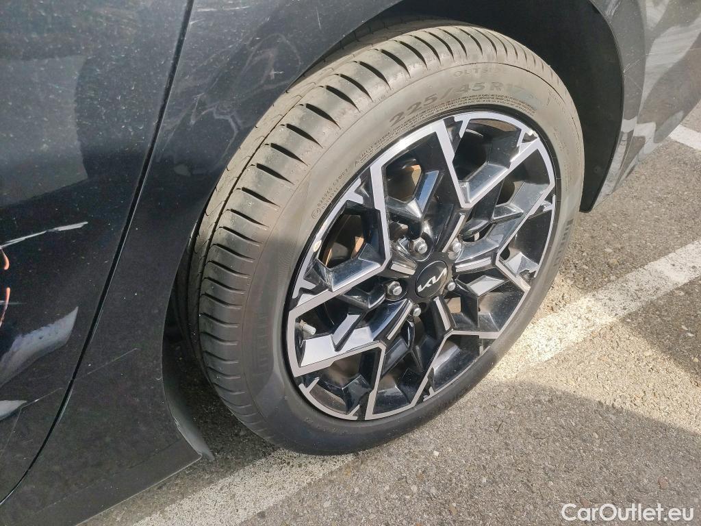  KIA  Cee'd KIA Ceed Tourer / 2021 / 5P / familiar Tourer 1.5 MHEV 118kW(160CV) GT Line DCT #7