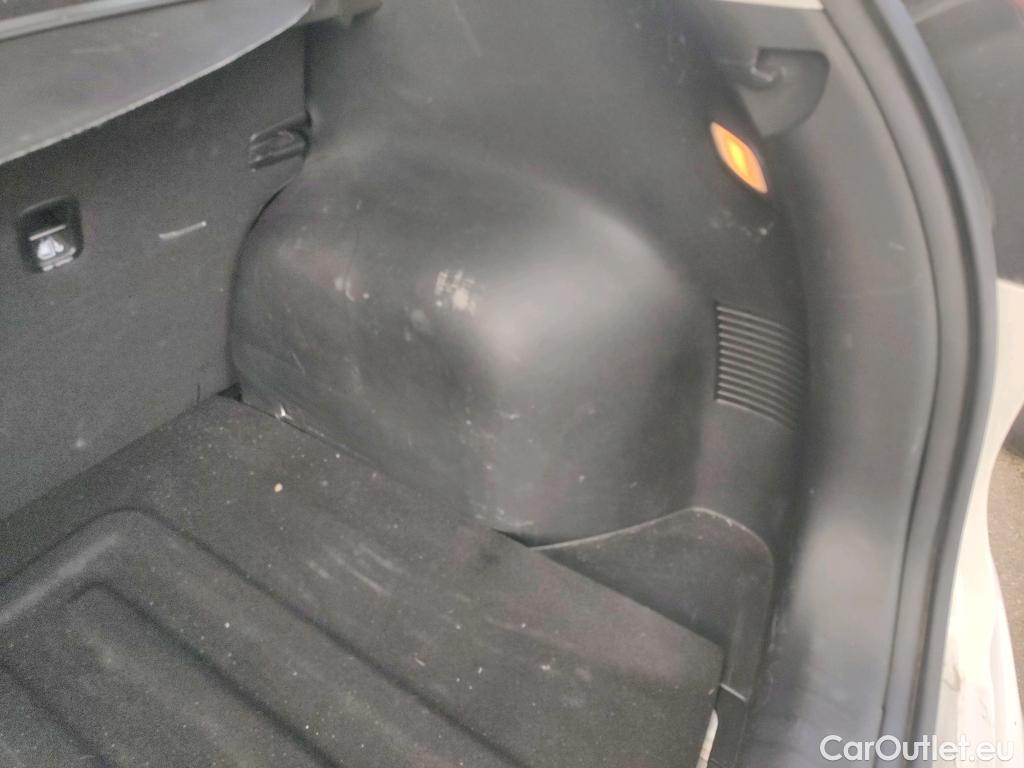  KIA  Niro KIA  / 2019 / 5P / crossover 1.6 GDi HEV 104kW (141CV) Drive #13