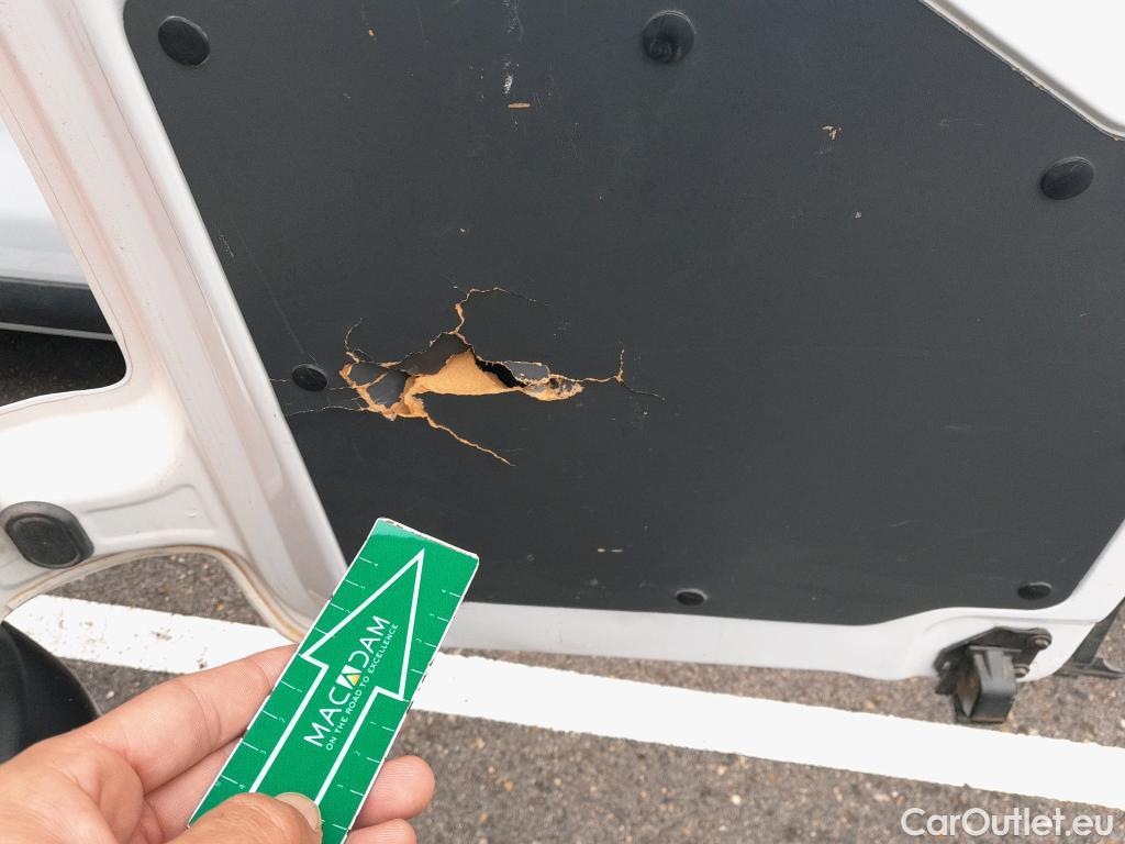  Peugeot  Expert PEUGEOT  / 2016 / 4P / furgón Furgón Premium 1.5 BlueHDi 100 Standard (AC) #24