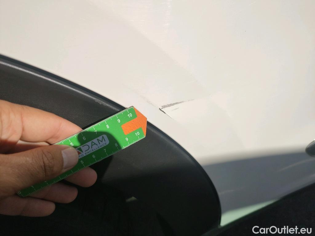  KIA  Niro KIA  / 2019 / 5P / crossover 1.6 GDi PHEV 104kW (141CV) Drive #10