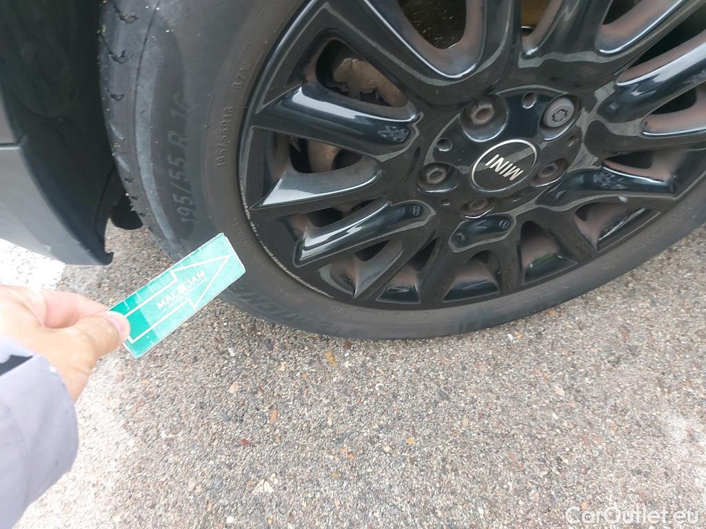  Mini  Cooper MINI MINI / 2014 / 5P / berlina con portón ONE 5 PUERTAS (CX) #2