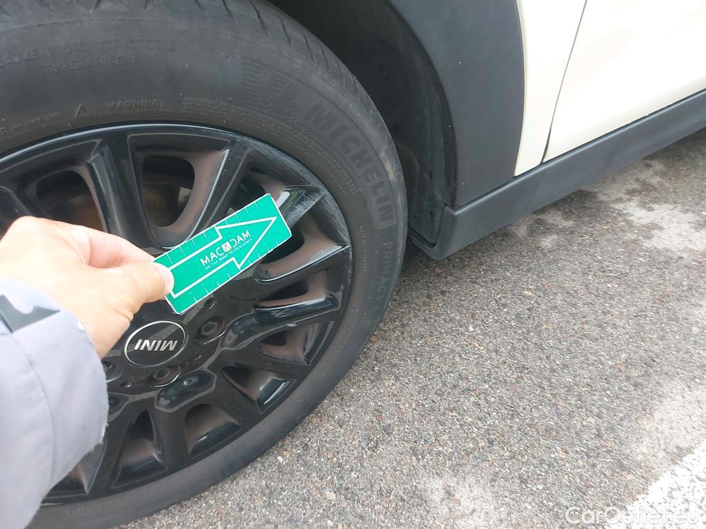  Mini  Cooper MINI MINI / 2014 / 5P / berlina con portón ONE 5 PUERTAS (CX) #3