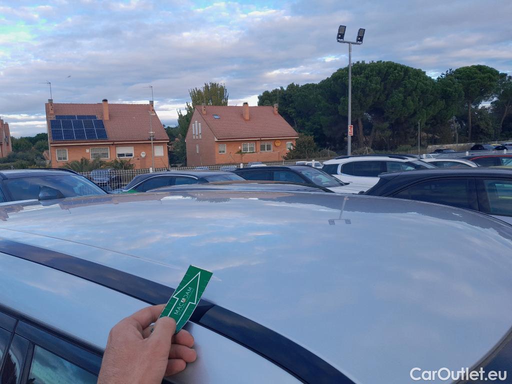  Land Rover  Range Rover LAND ROVER  Velar / 2017 / 5P / todoterreno 2.0 D180 132kW (180CV) S 4WD Auto #4