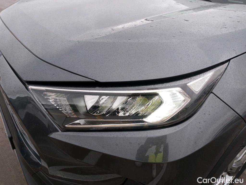 Toyota  RAV4 TOYOTA  / 2018 / 5P / todoterreno 2.5l 220H Advance #16