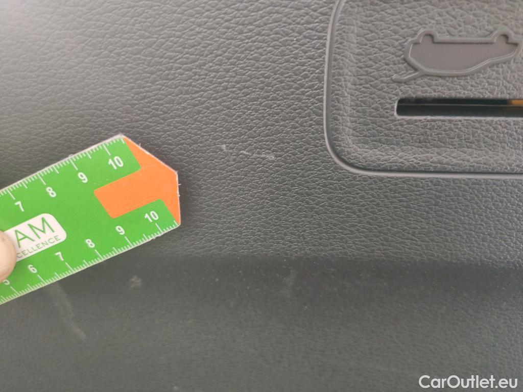  KIA  Cee'd KIA Ceed Tourer / 2021 / 5P / familiar Tourer 1.5 MHEV 118kW(160CV) GT Line DCT #20