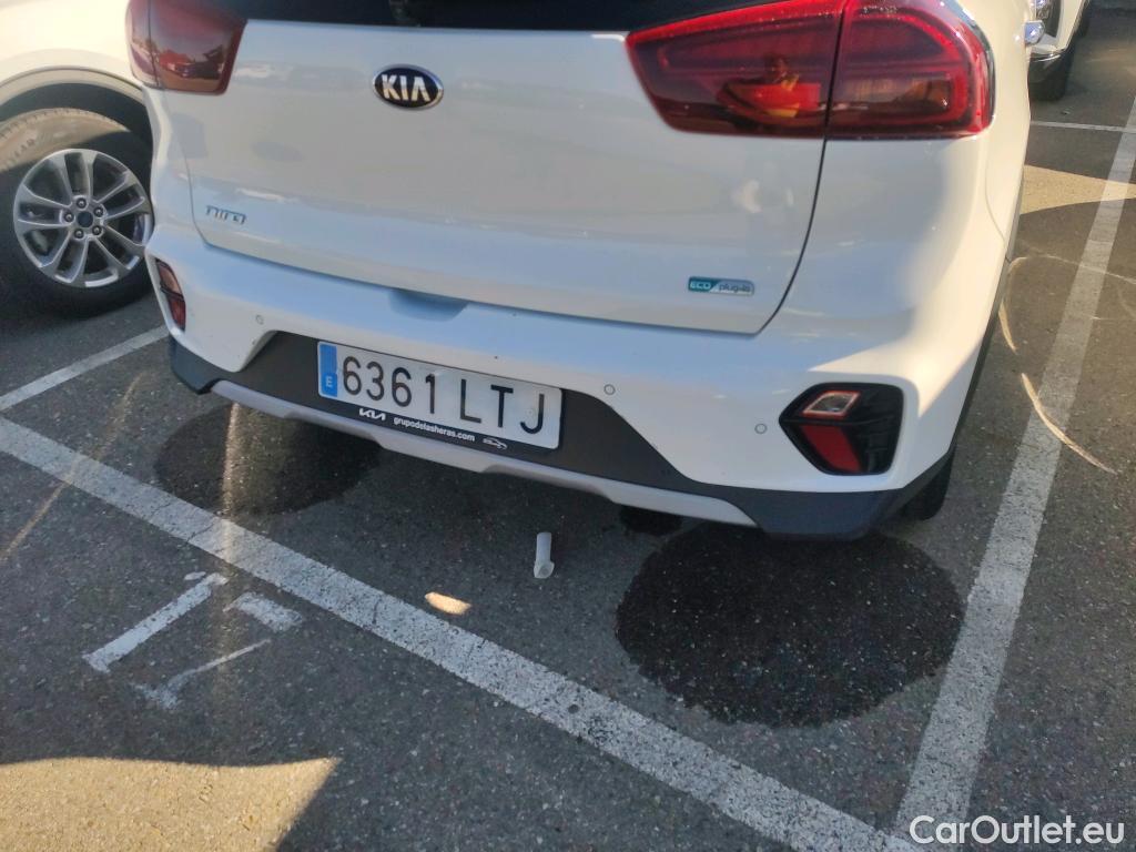  KIA  Niro KIA  / 2019 / 5P / crossover 1.6 GDi PHEV 104kW (141CV) Drive #24