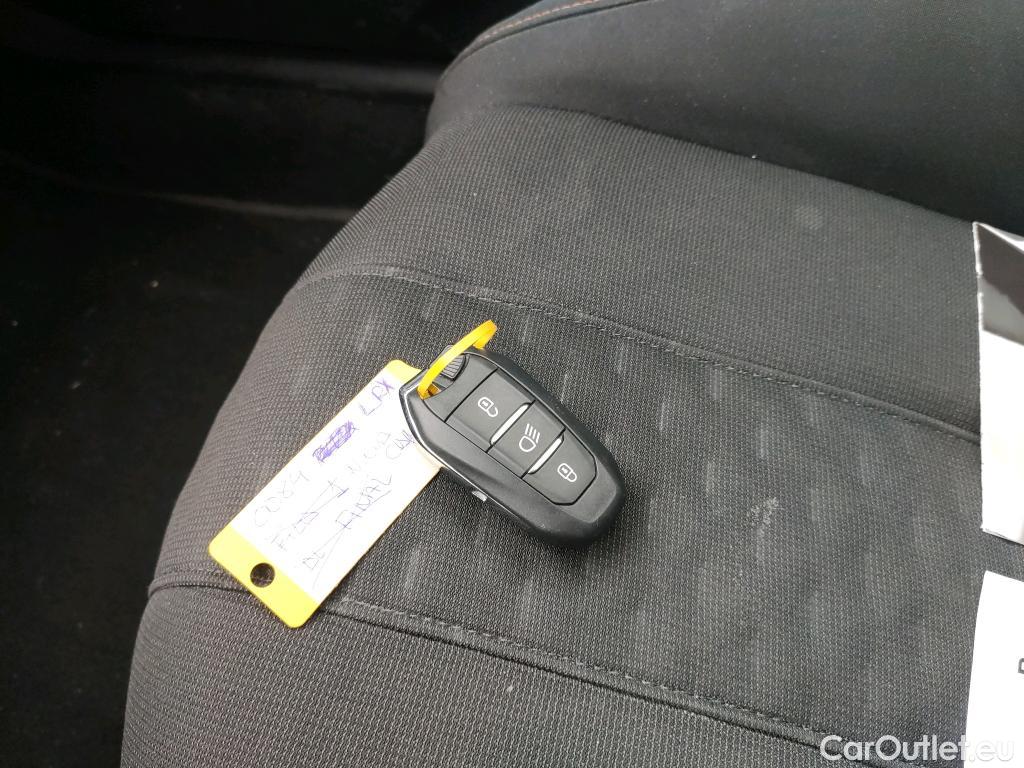  Peugeot  508 PEUGEOT  / 2018 / 5P / berlina con portón 5P Business Line BlueHDi 130 EAT8 (AC) #1