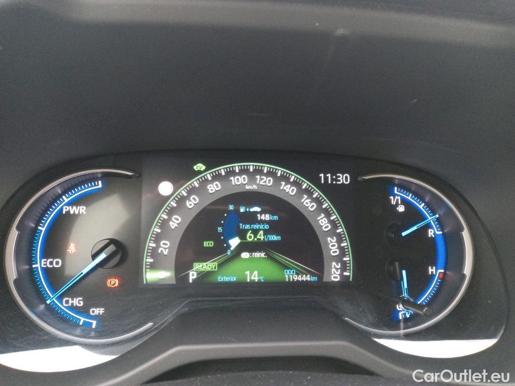 Toyota  RAV4 TOYOTA  / 2018 / 5P / todoterreno 2.5l 220H Advance #4