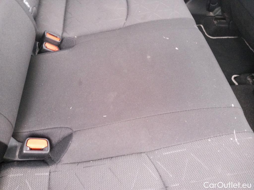 Toyota  RAV4 TOYOTA  / 2018 / 5P / todoterreno 2.5l 220H Advance #4