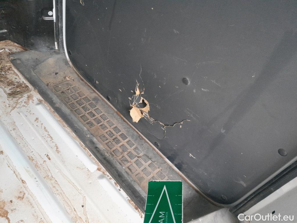  Peugeot  Expert PEUGEOT  / 2016 / 4P / furgón Furgón Premium 1.5 BlueHDi 100 Standard (AC) #19