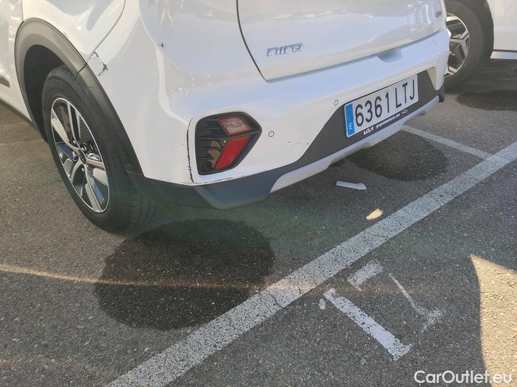  KIA  Niro KIA  / 2019 / 5P / crossover 1.6 GDi PHEV 104kW (141CV) Drive #32