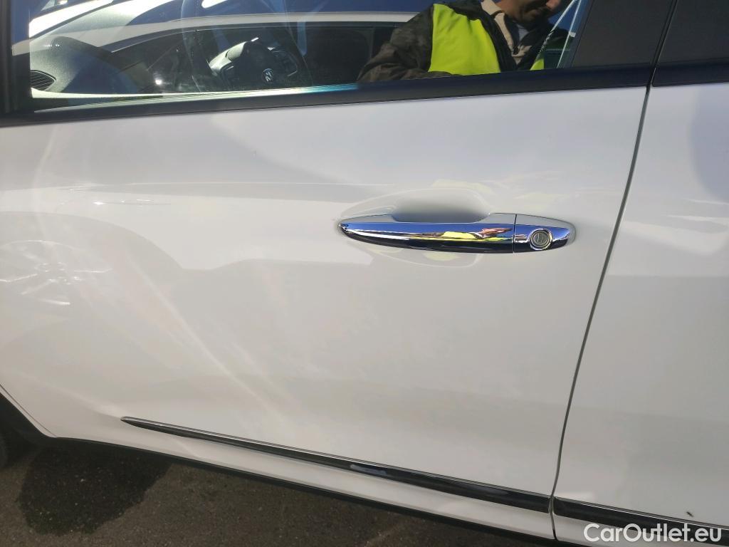  KIA  Niro KIA  / 2019 / 5P / crossover 1.6 GDi PHEV 104kW (141CV) Drive #5