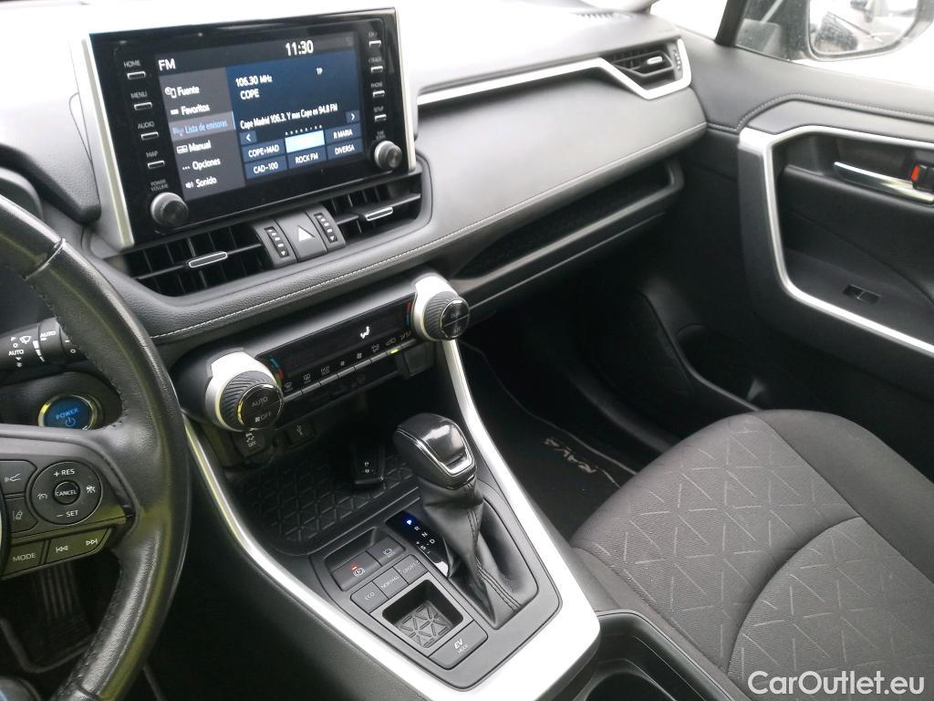 Toyota  RAV4 TOYOTA  / 2018 / 5P / todoterreno 2.5l 220H Advance #14