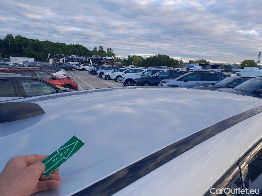  Land Rover  Range Rover LAND ROVER  Velar / 2017 / 5P / todoterreno 2.0 D180 132kW (180CV) S 4WD Auto #3