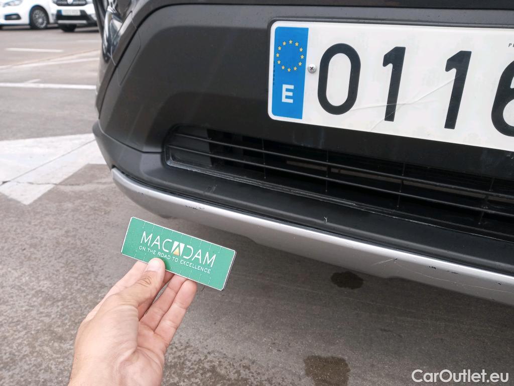 Toyota  RAV4 TOYOTA  / 2018 / 5P / todoterreno 2.5l 220H Advance #6