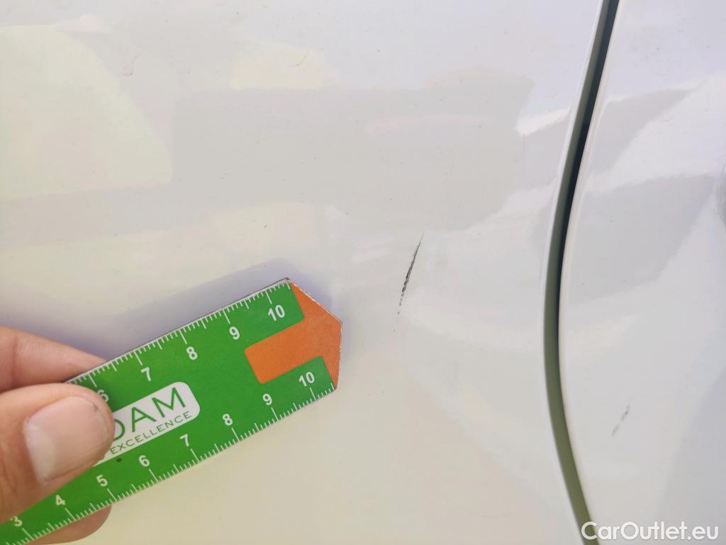  KIA  Niro KIA  / 2019 / 5P / crossover 1.6 GDi HEV 104kW (141CV) Drive #10