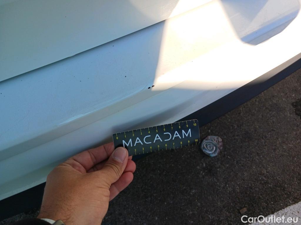  Volvo  XC60 VOLVO  / 2017 / 5P / todoterreno 2.0 B4 D4 AWD Business Plus Auto #29