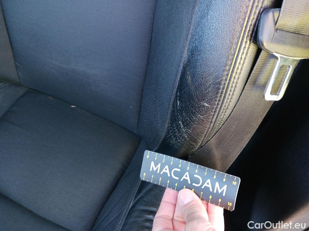  Volvo  XC60 VOLVO  / 2017 / 5P / todoterreno 2.0 B4 D4 AWD Business Plus Auto #23