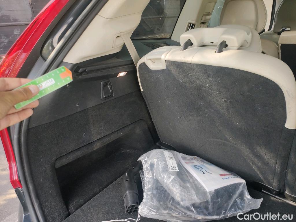 Volvo  XC90 VOLVO  / 2014 / 5P / todoterreno 2.0 T8 AWD Momentum Auto #4