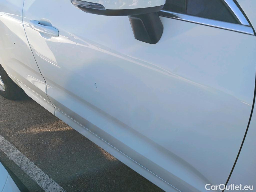  Volvo  XC60 VOLVO  / 2017 / 5P / todoterreno 2.0 B4 D4 AWD Business Plus Auto #26