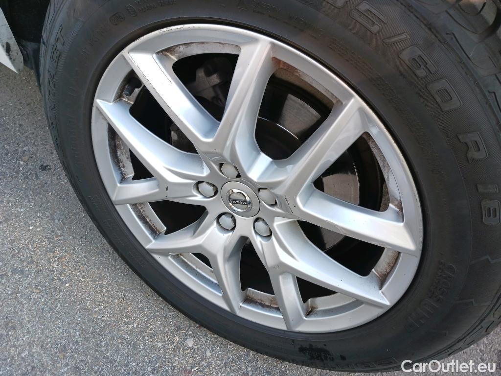  Volvo  XC60 VOLVO  / 2017 / 5P / todoterreno 2.0 B4 D4 AWD Business Plus Auto #10